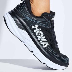 HOKA Bondi 7 in Black/White Size 6 (Worn Once)